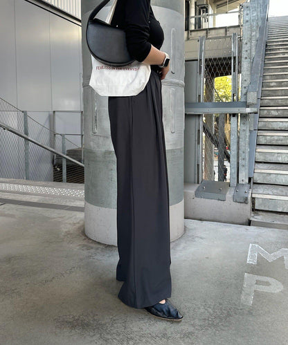 【與網紅@tsuru00聯名】【人氣飆升！】3褶西裝休閒褲