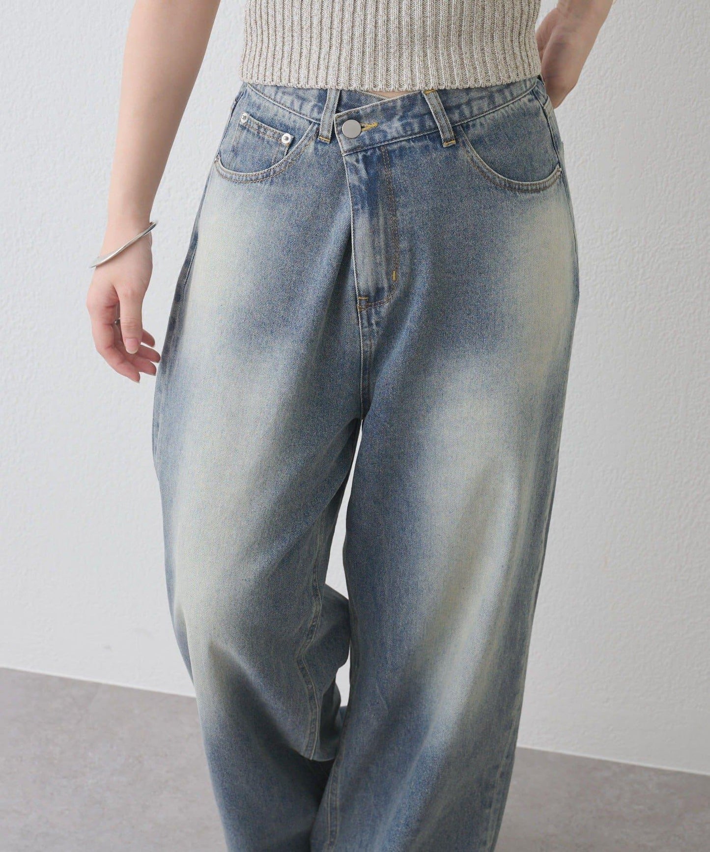 剪裁做舊牛仔布