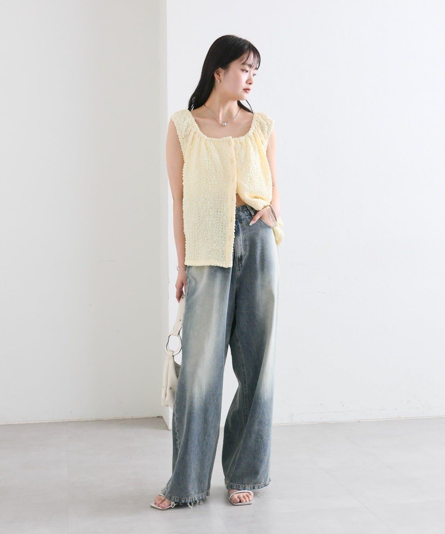 剪裁做舊牛仔布