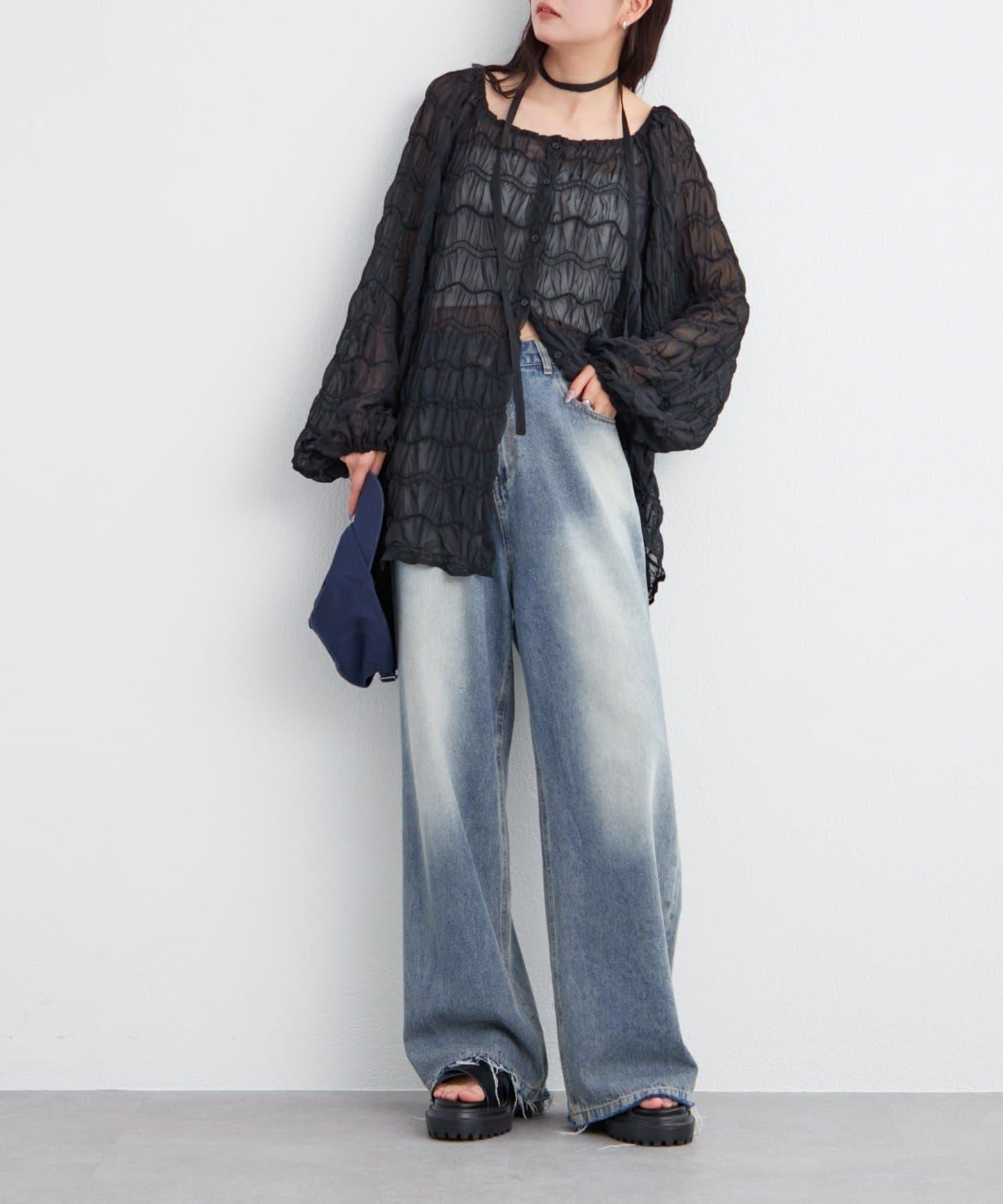 剪裁做舊牛仔布