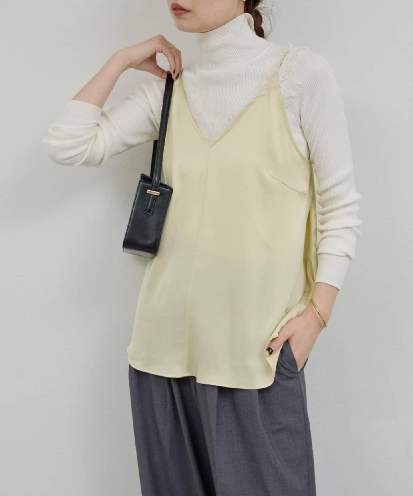 【近日開始】蕾絲吊帶背心