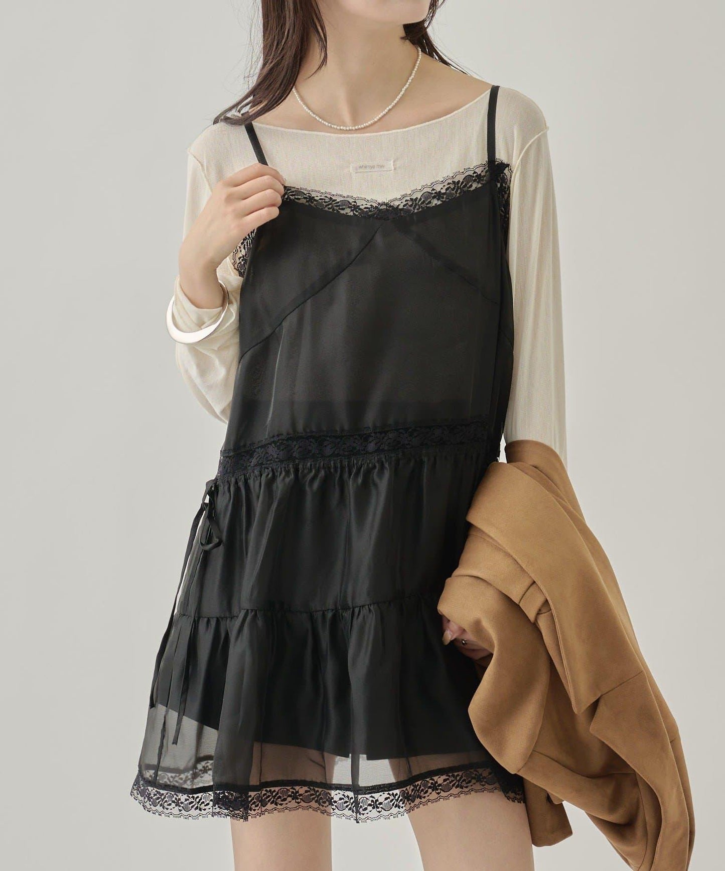 透視蕾絲吊帶長款上衣
