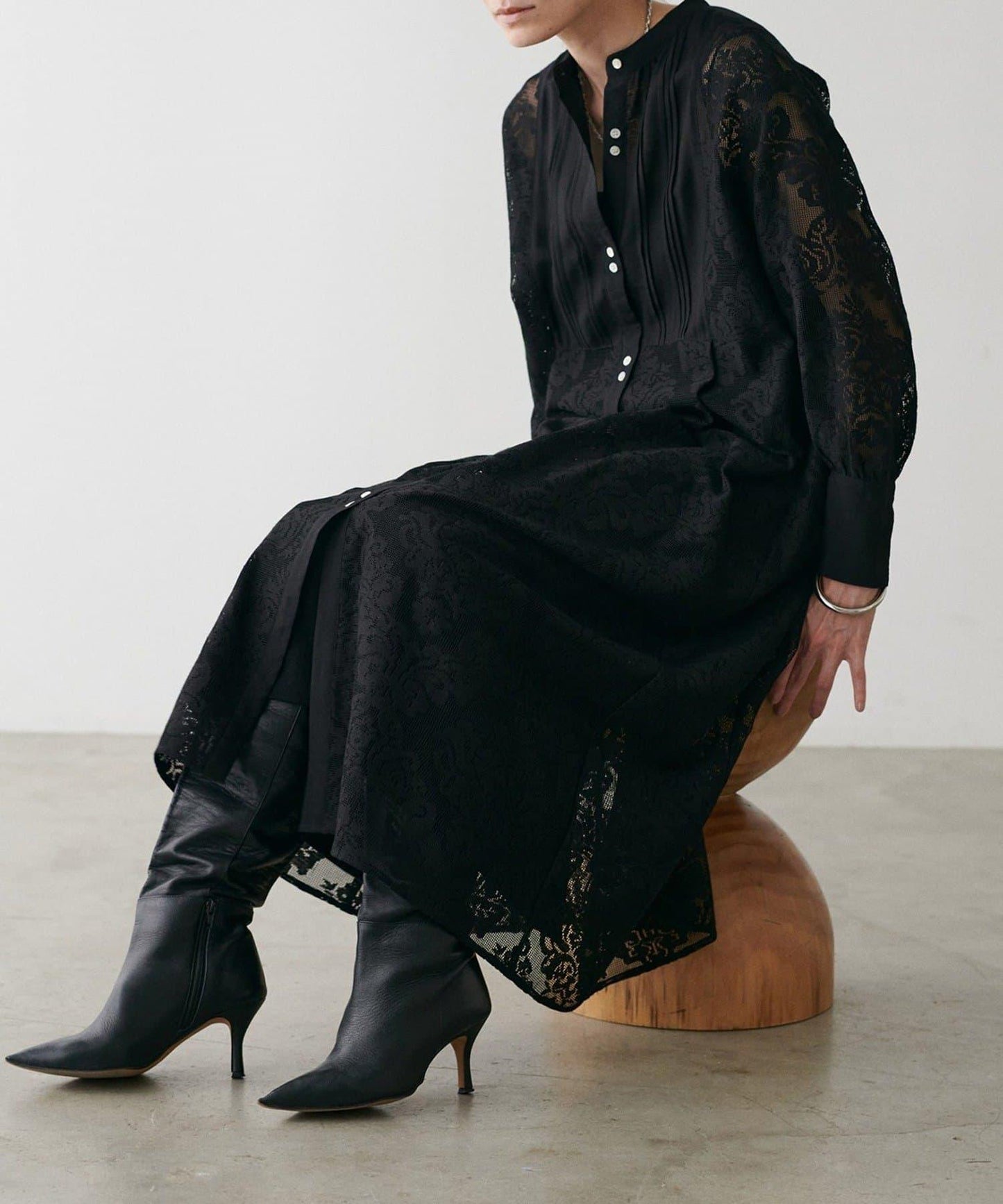 【LARUTA】拼接蕾絲連衣裙