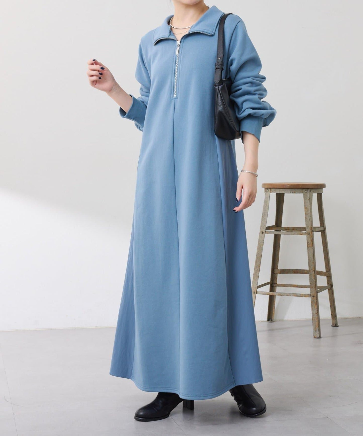 異材質拼接半拉鍊連衣裙