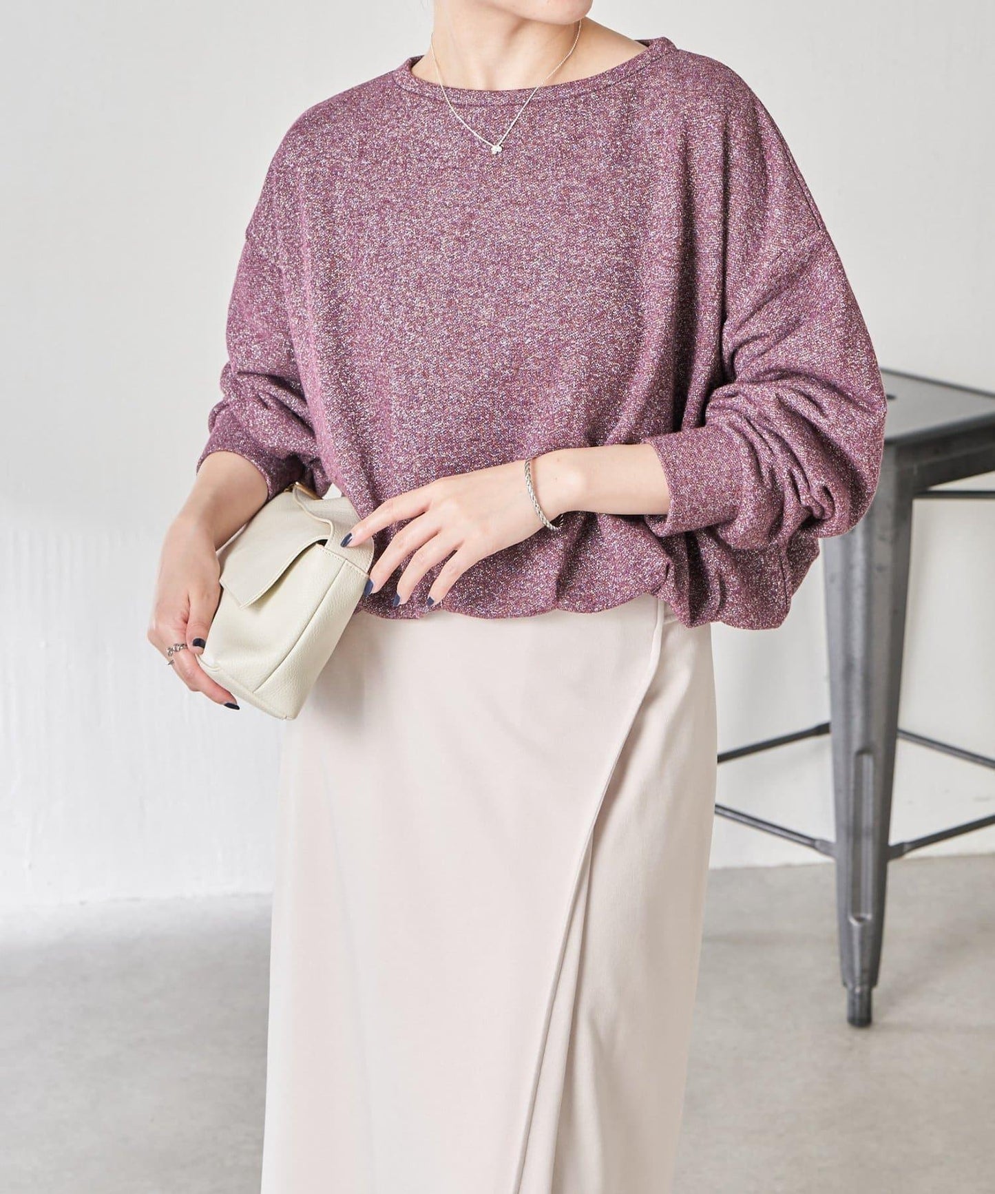 下襬氣球袖亮絲衛衣