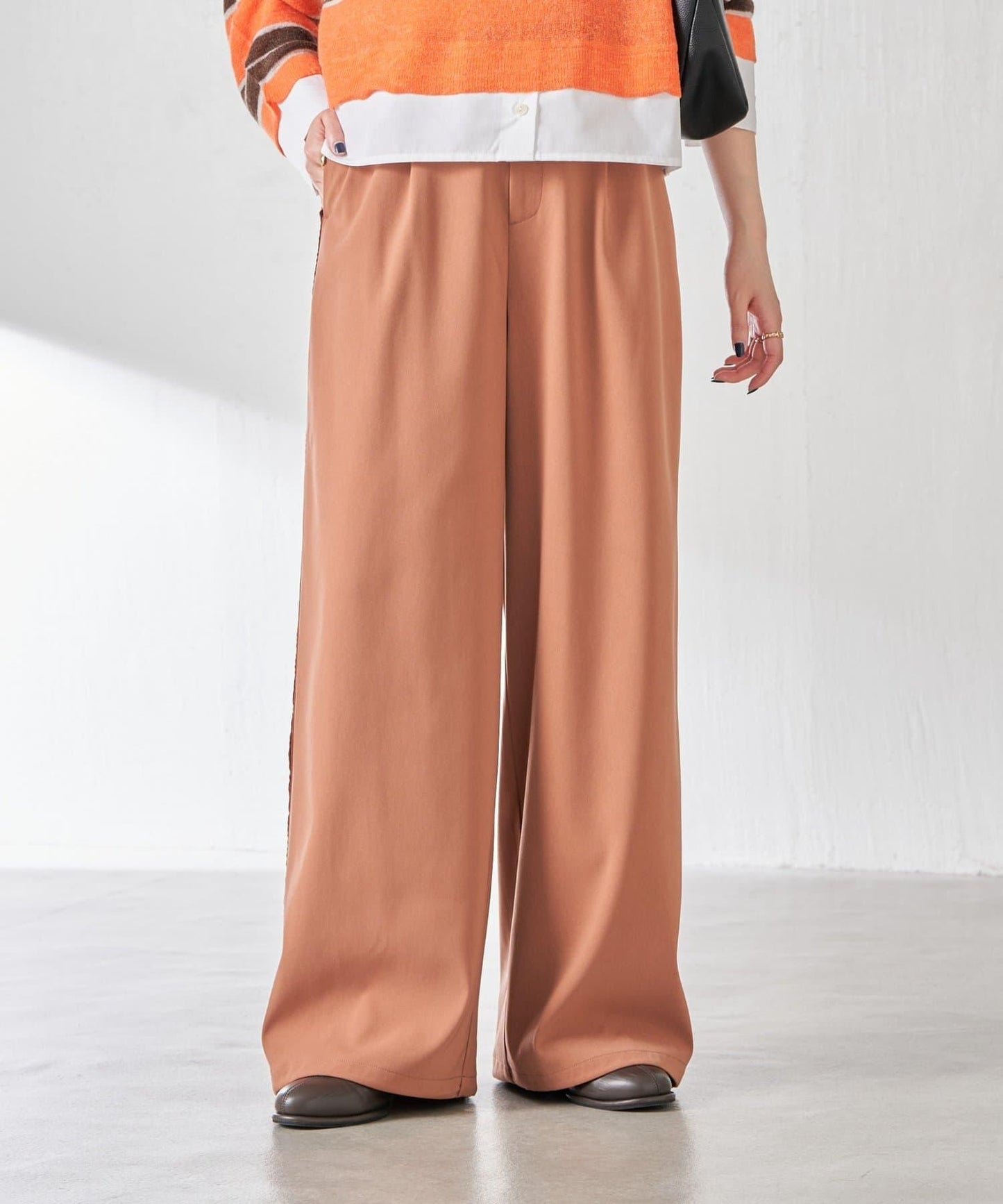 【美腿效果◎】側邊天鵝絨抽繩收口褲