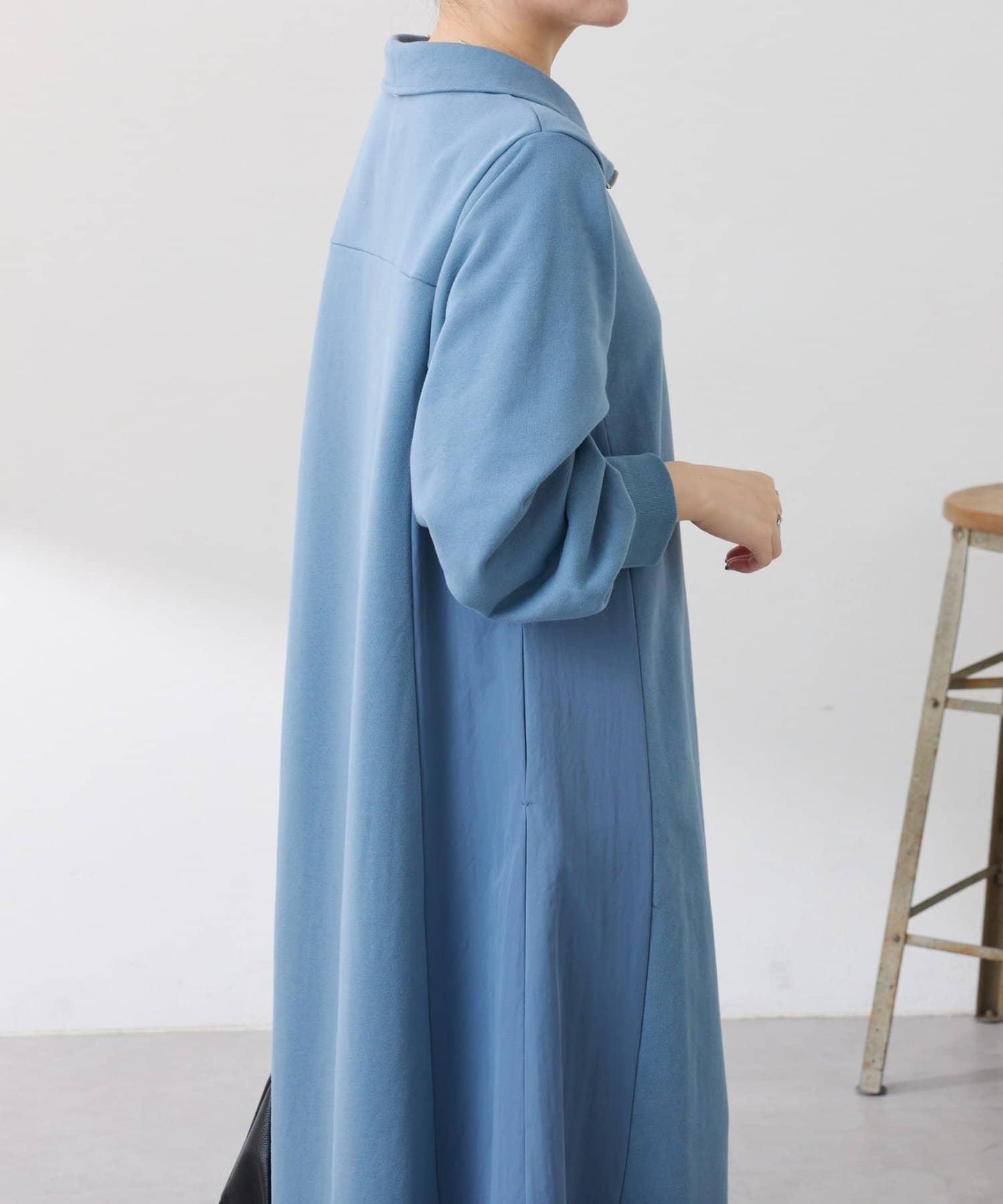 異材質拼接半拉鍊連衣裙