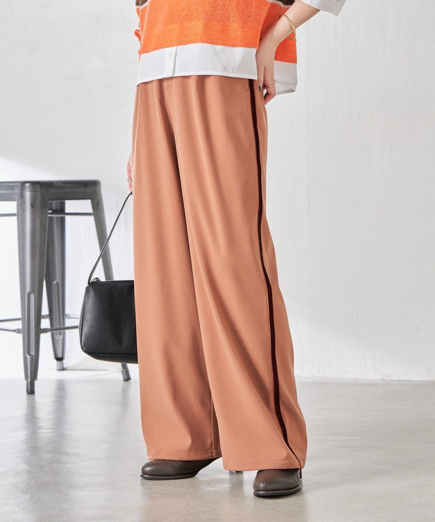 【美腿效果◎】側邊天鵝絨抽繩收口褲