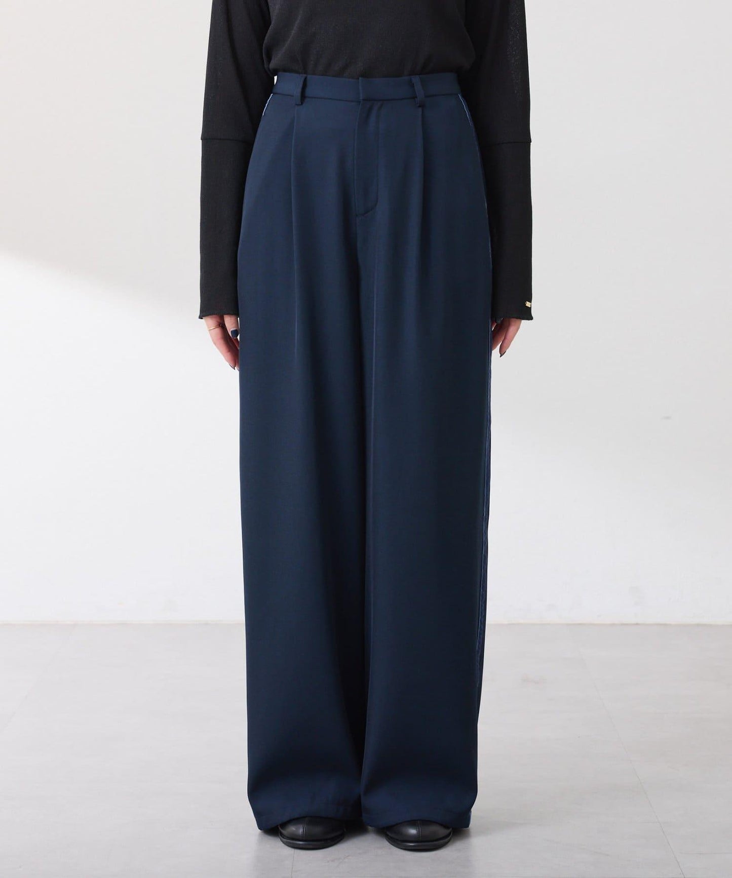 【美腿效果◎】側邊天鵝絨抽繩收口褲