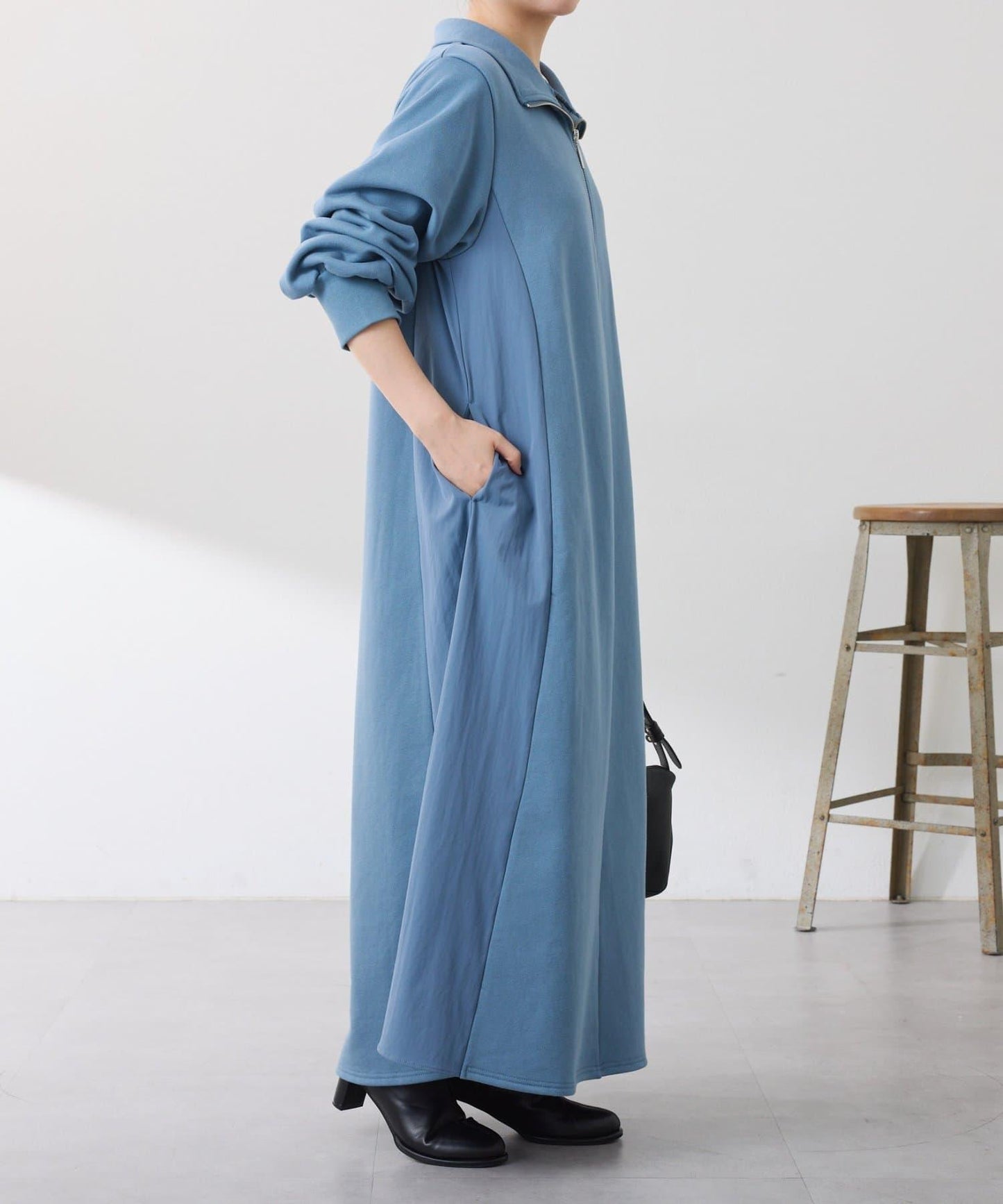 異材質拼接半拉鍊連衣裙