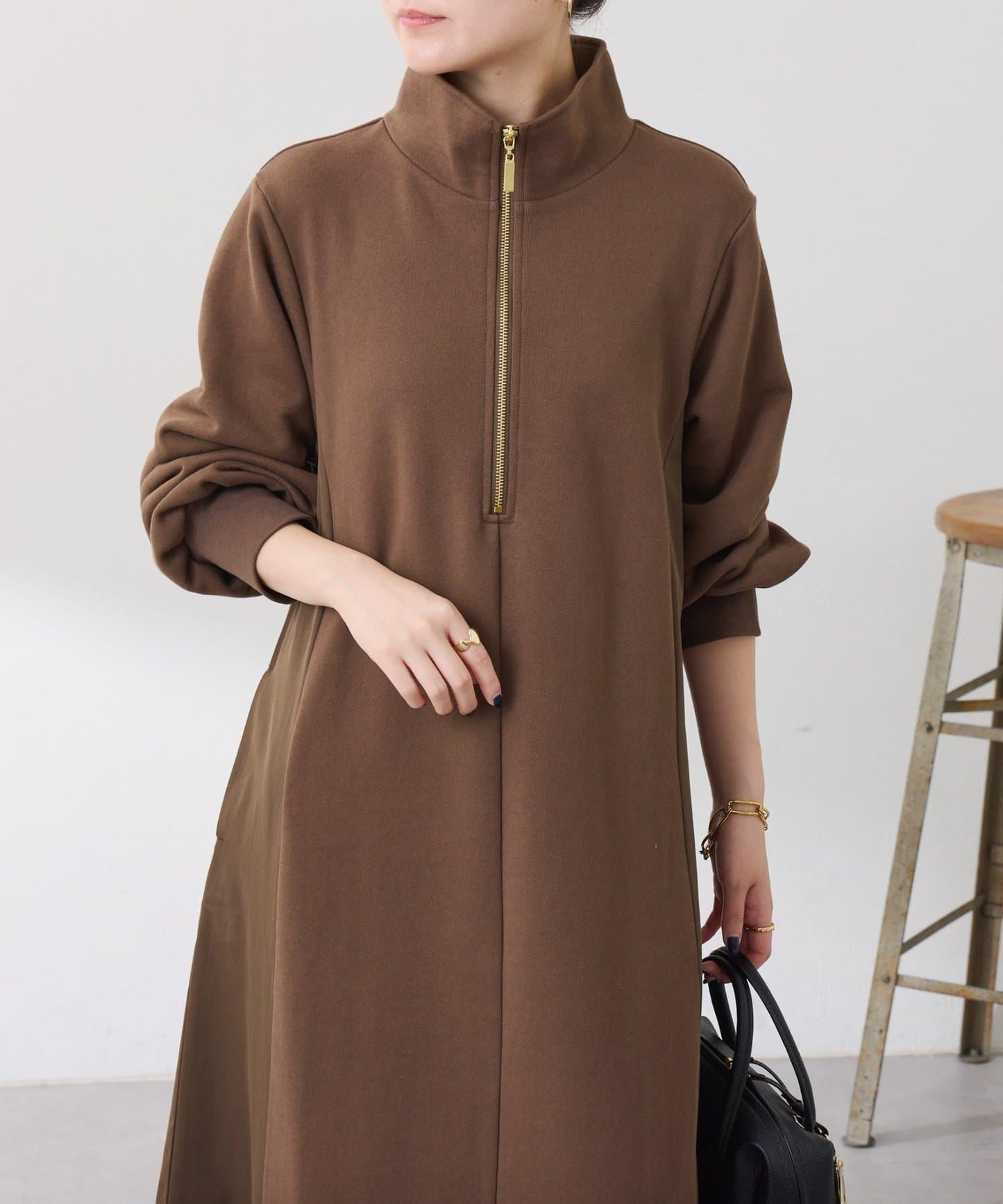 異材質拼接半拉鍊連衣裙