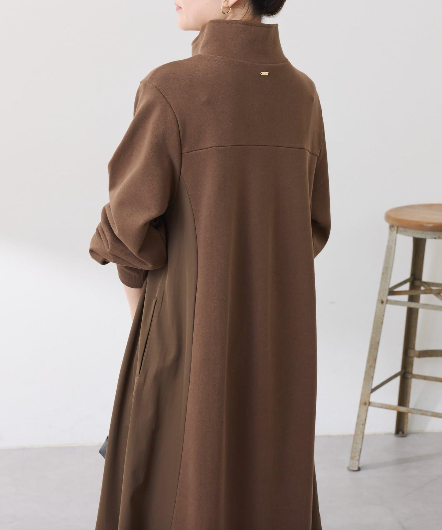 異材質拼接半拉鍊連衣裙