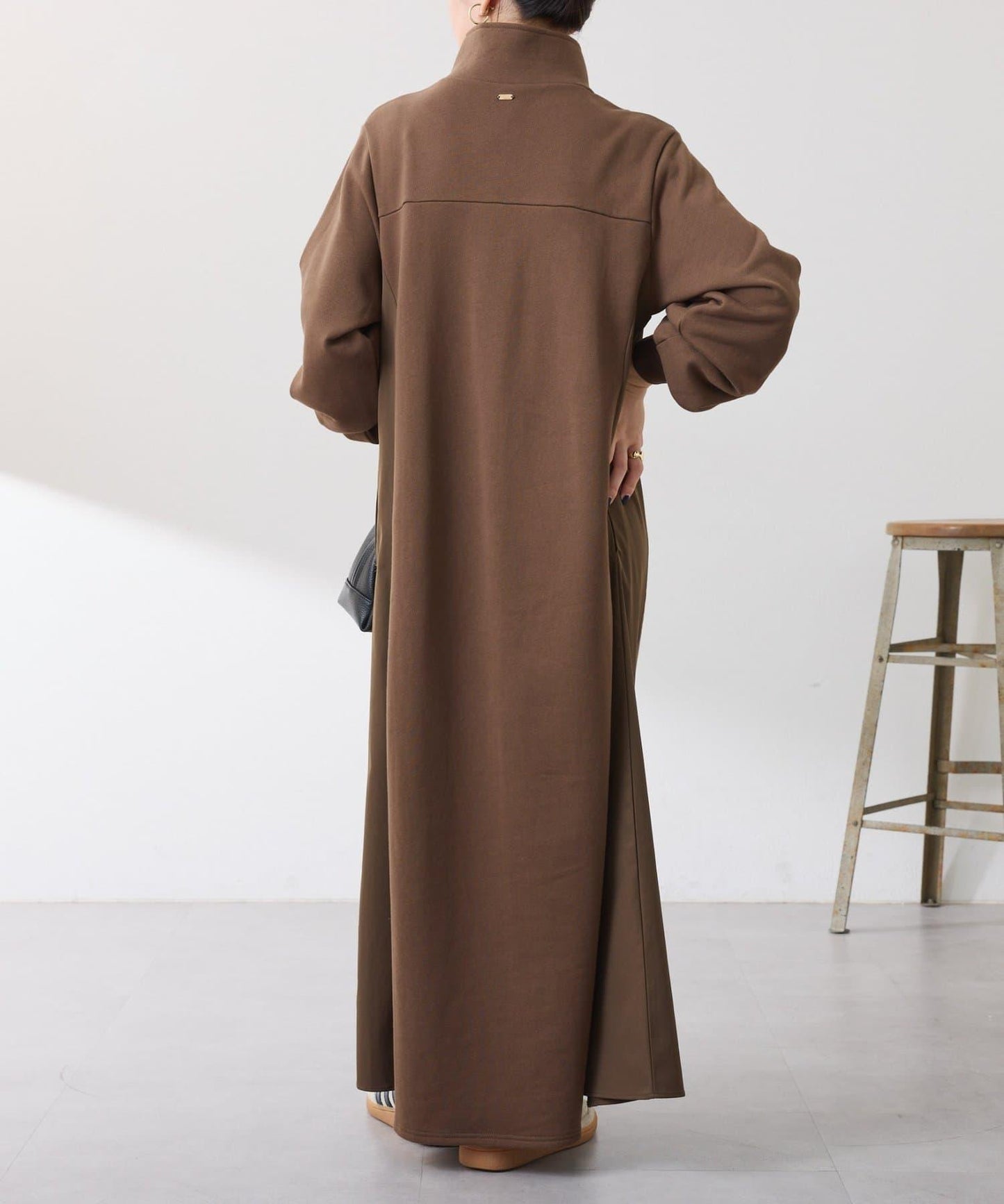 異材質拼接半拉鍊連衣裙