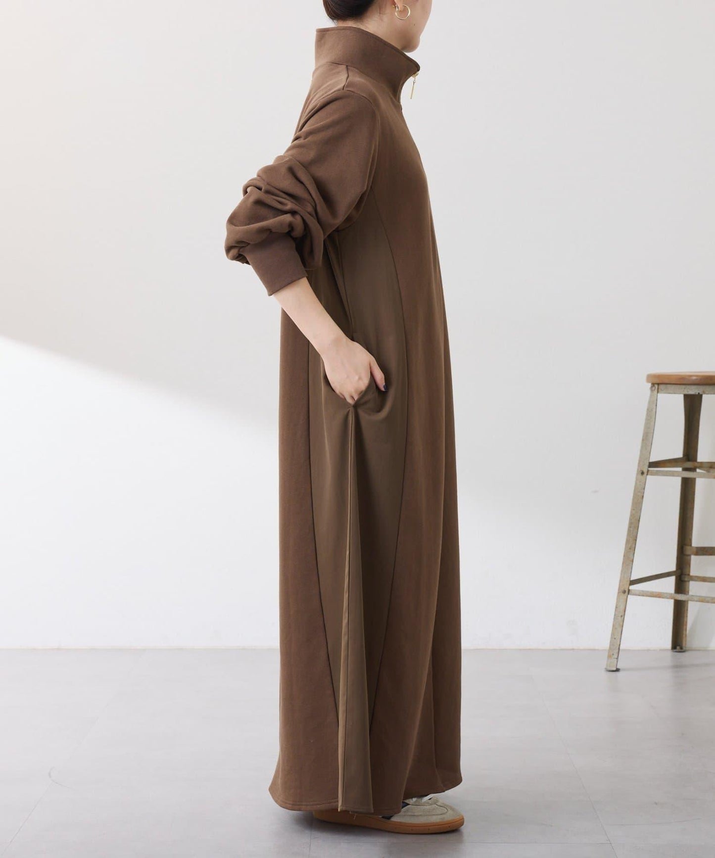 異材質拼接半拉鍊連衣裙