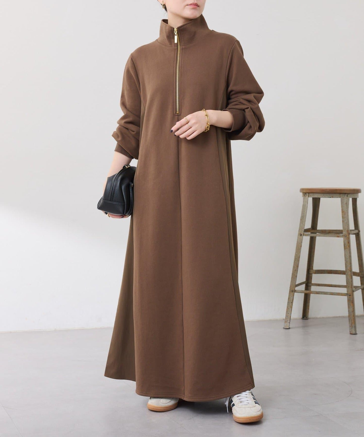 異材質拼接半拉鍊連衣裙