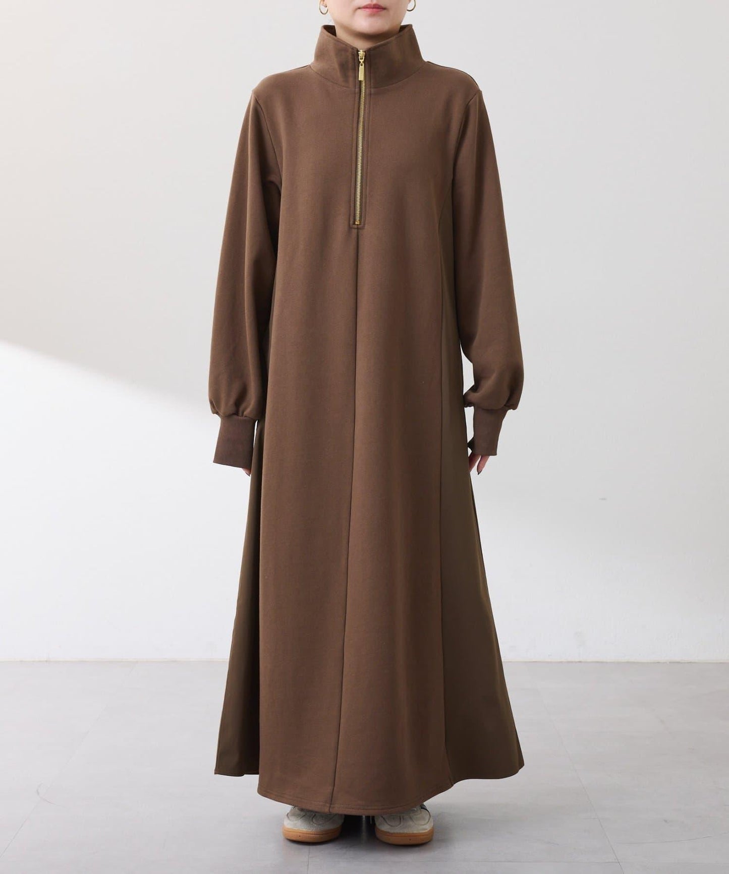 異材質拼接半拉鍊連衣裙