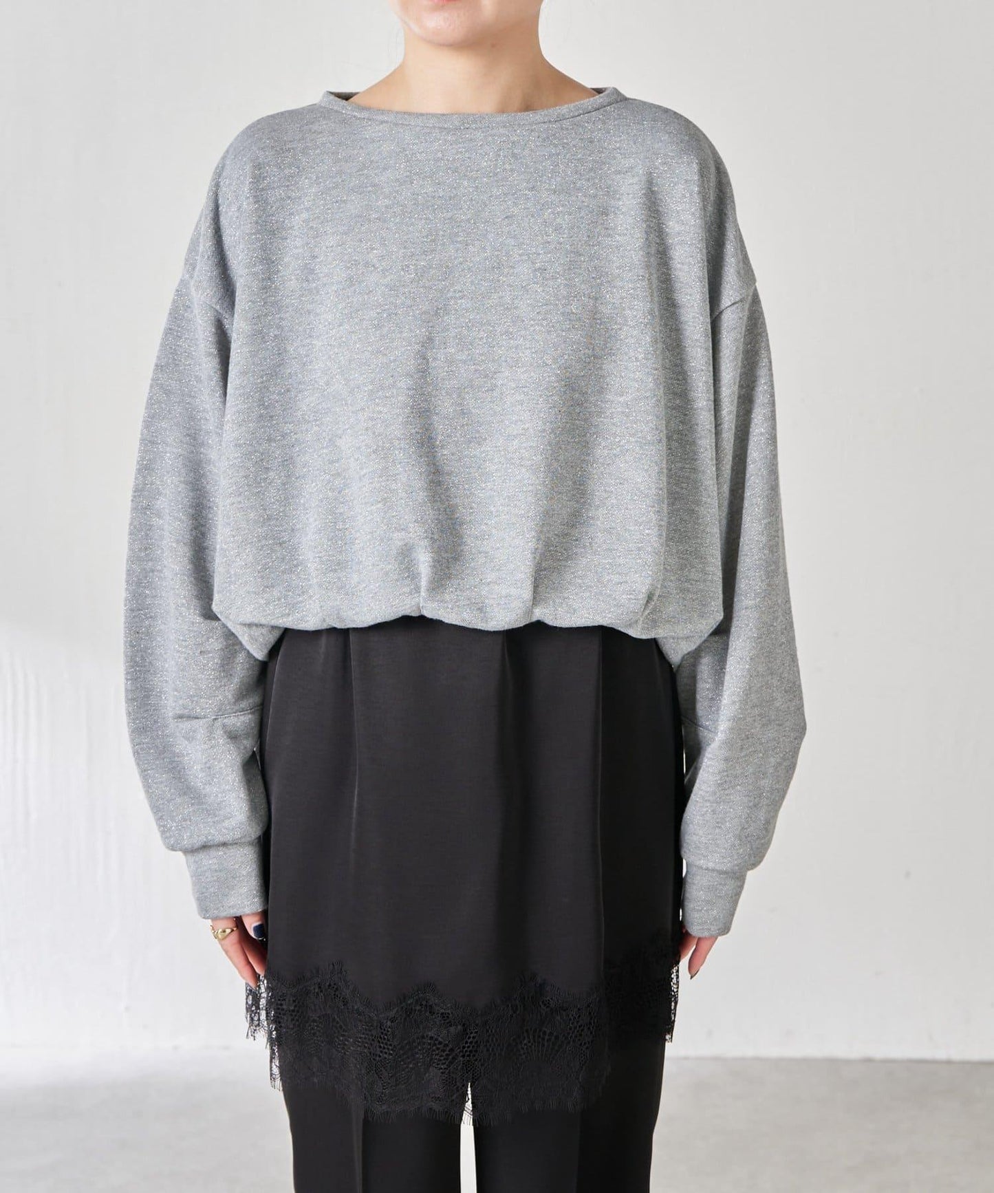 下襬氣球袖亮絲衛衣