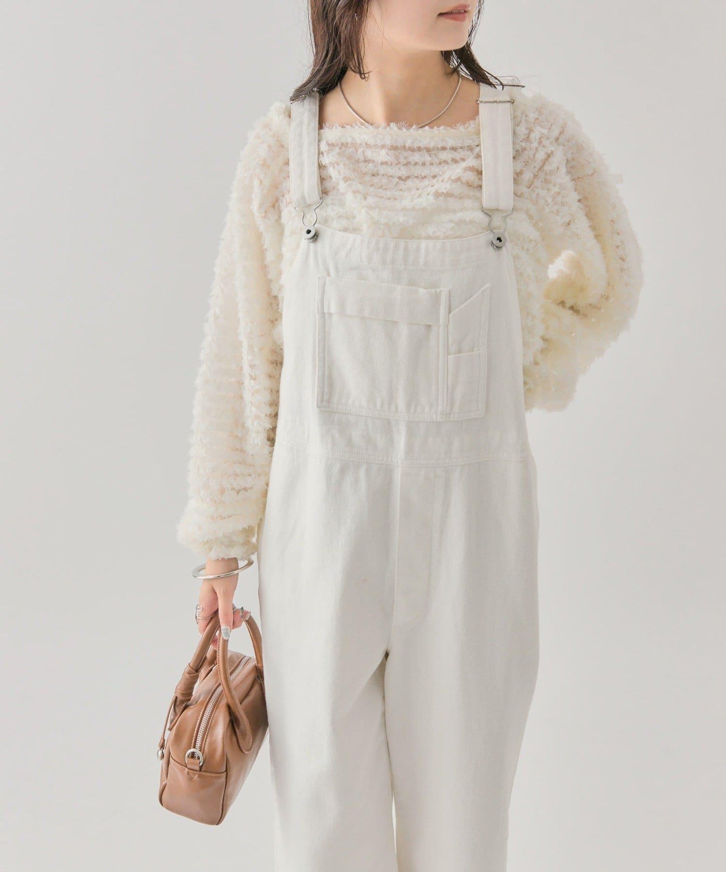 背部設計連體褲