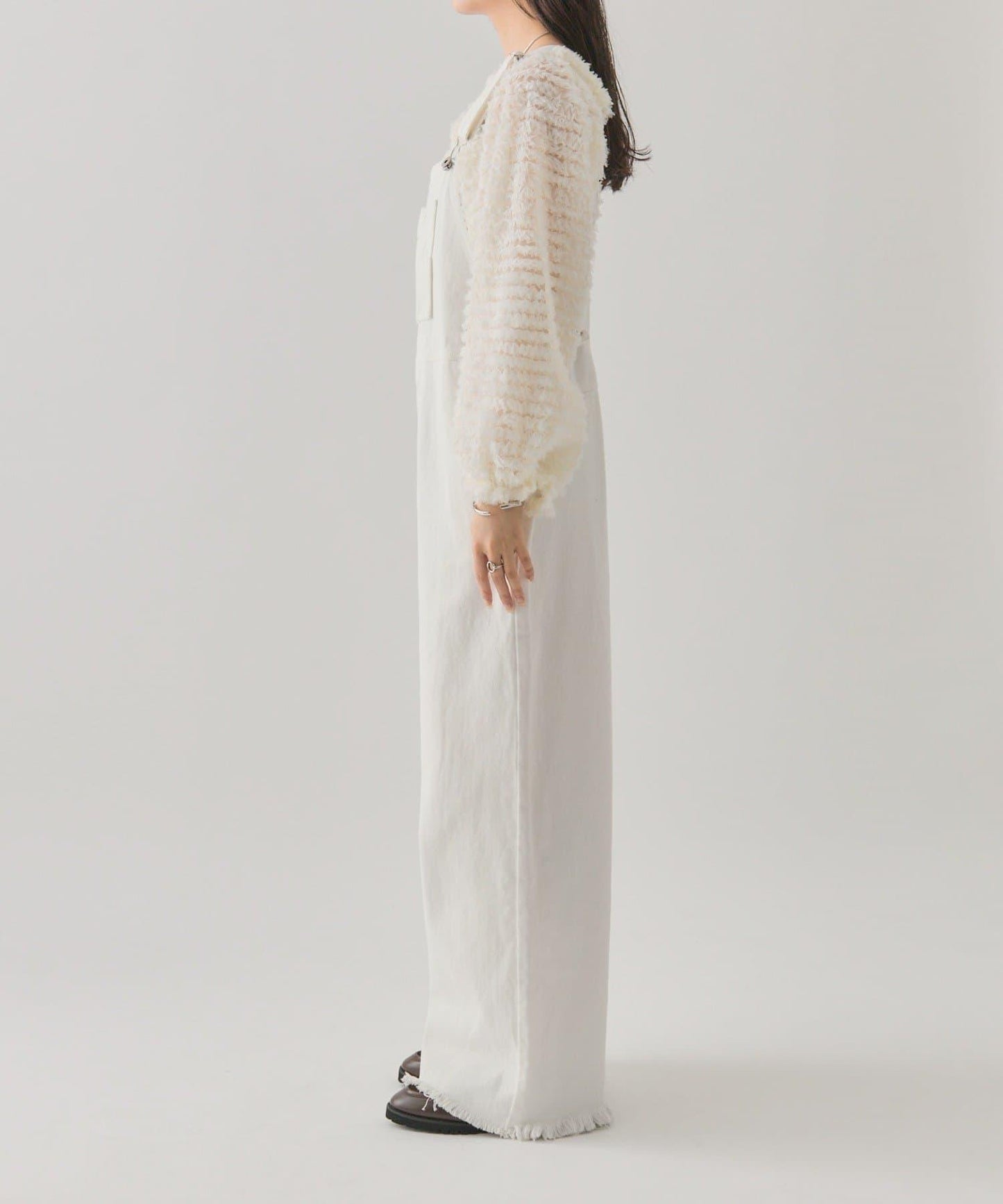 背部設計連體褲