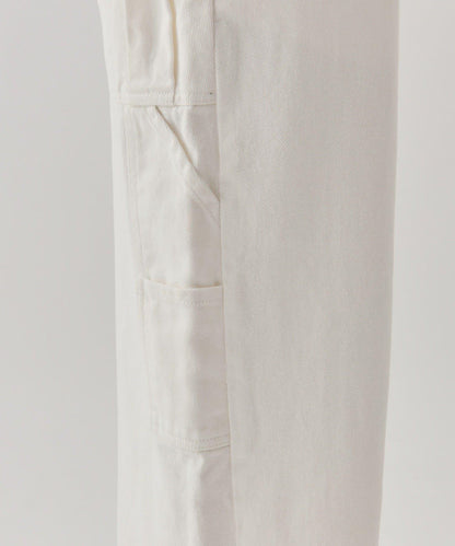 背部設計連體褲