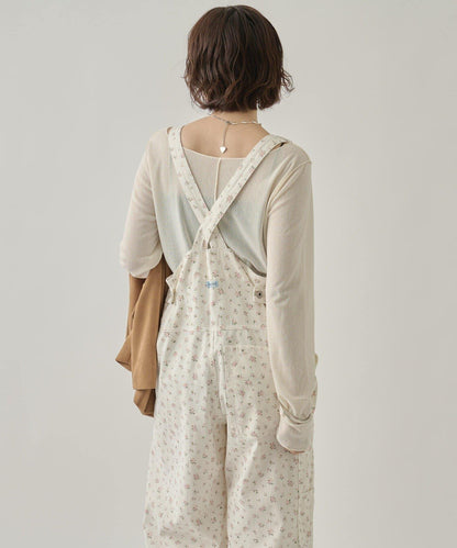 背部設計連體褲