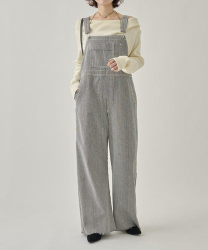 背部設計連體褲