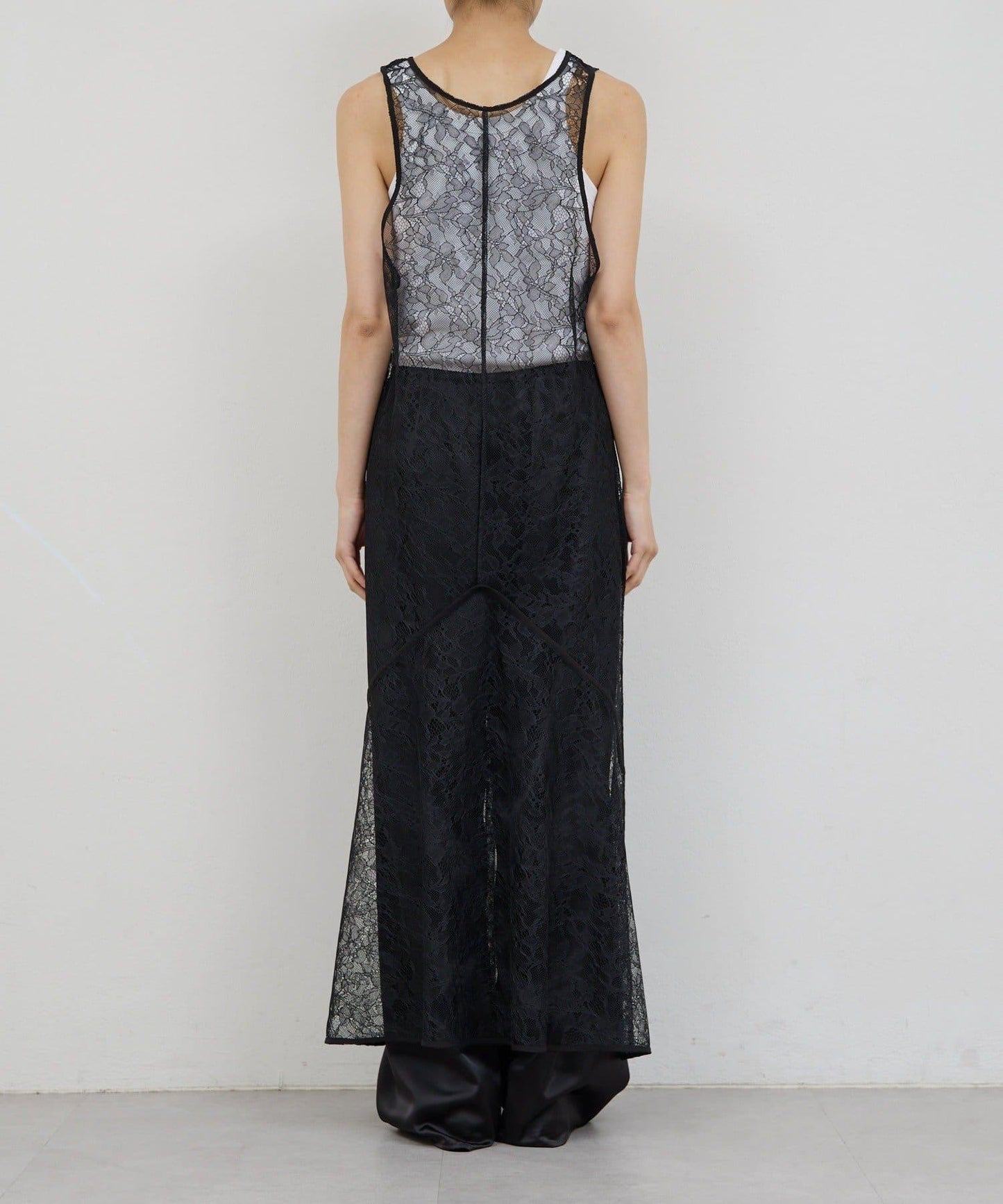 【近期開始】【加一件更顯華麗】【前後兩穿】蕾絲連衣裙