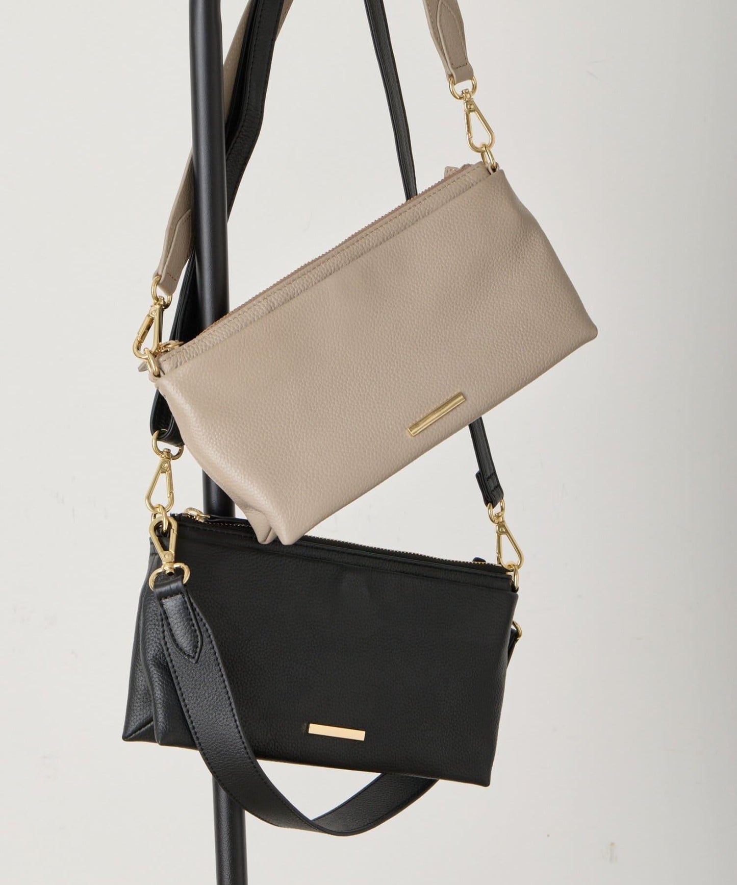 帶金屬牌真皮迷你包