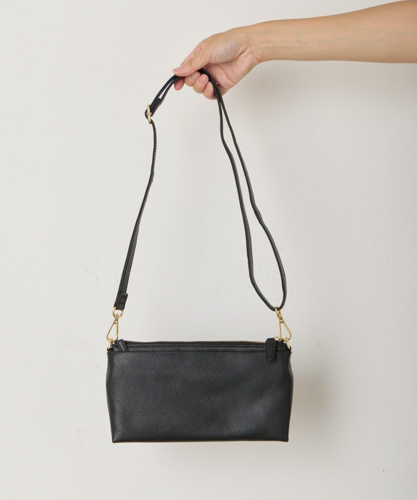 帶金屬牌真皮迷你包