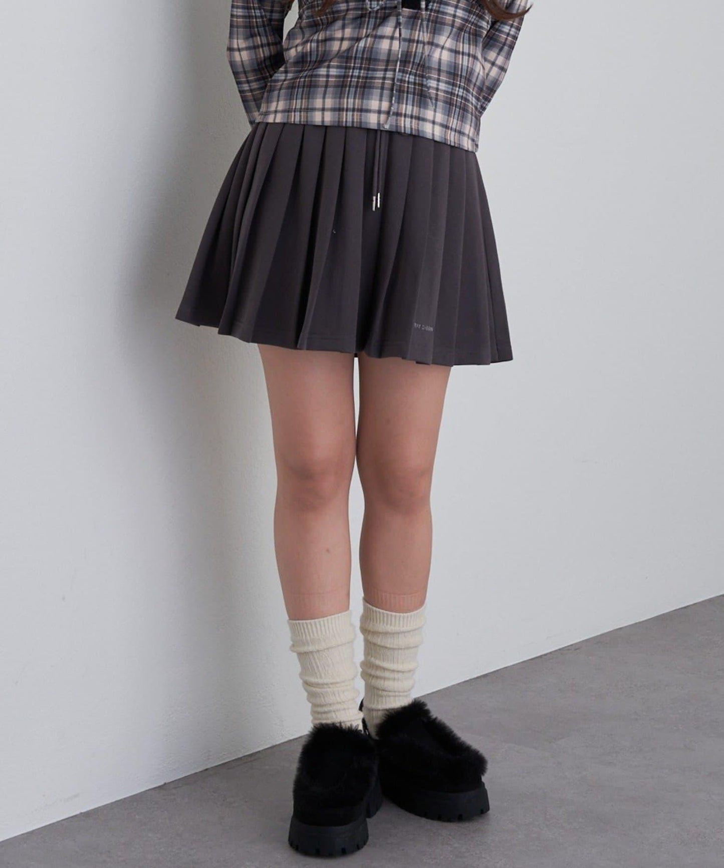 衛衣百褶迷你裙