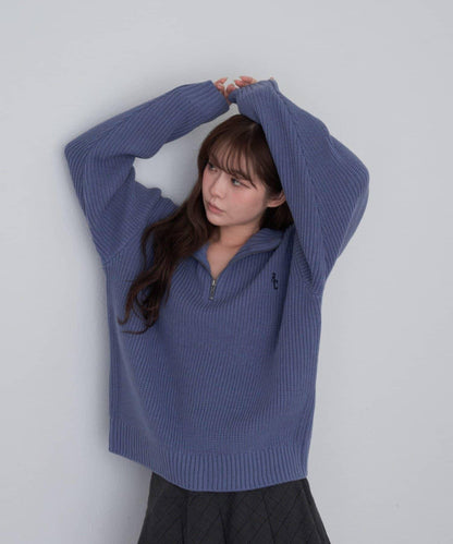 立領胸部刺繡針織衫