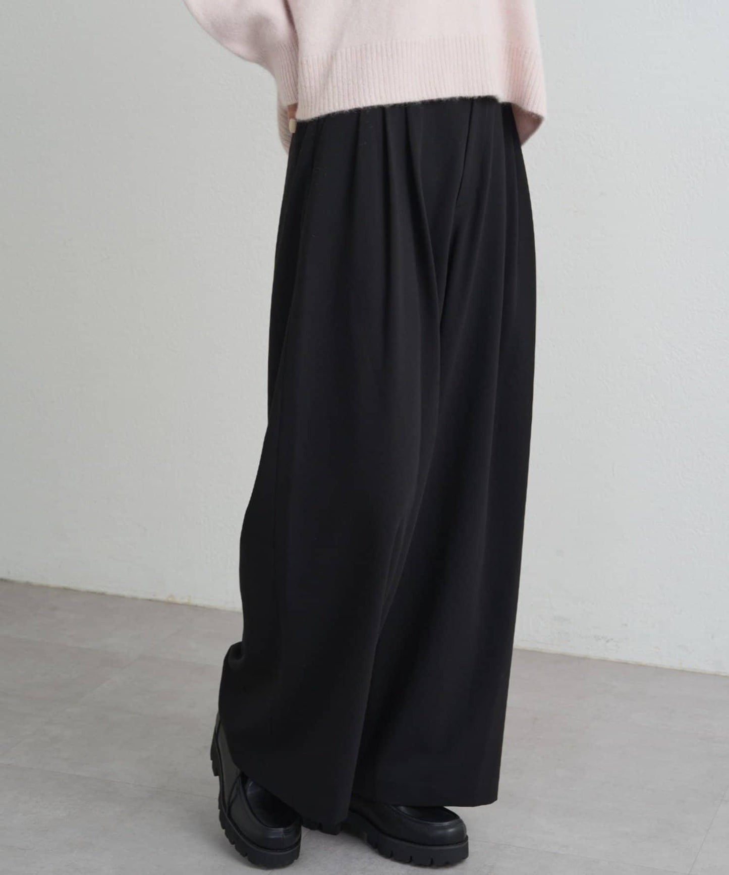 【限時優惠券適用】TR3褶皺寬鬆長褲