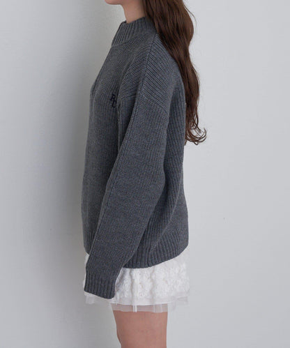 立領胸部刺繡針織衫