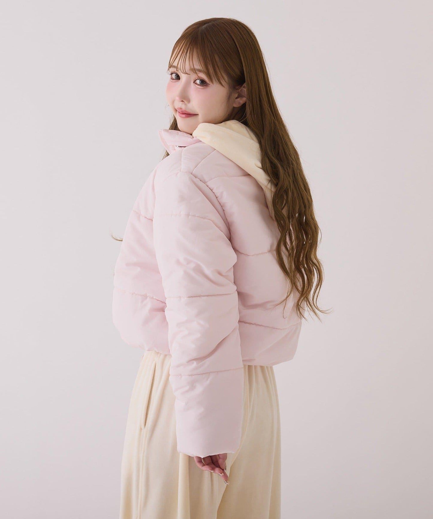 帶毛領短款仿羽絨服