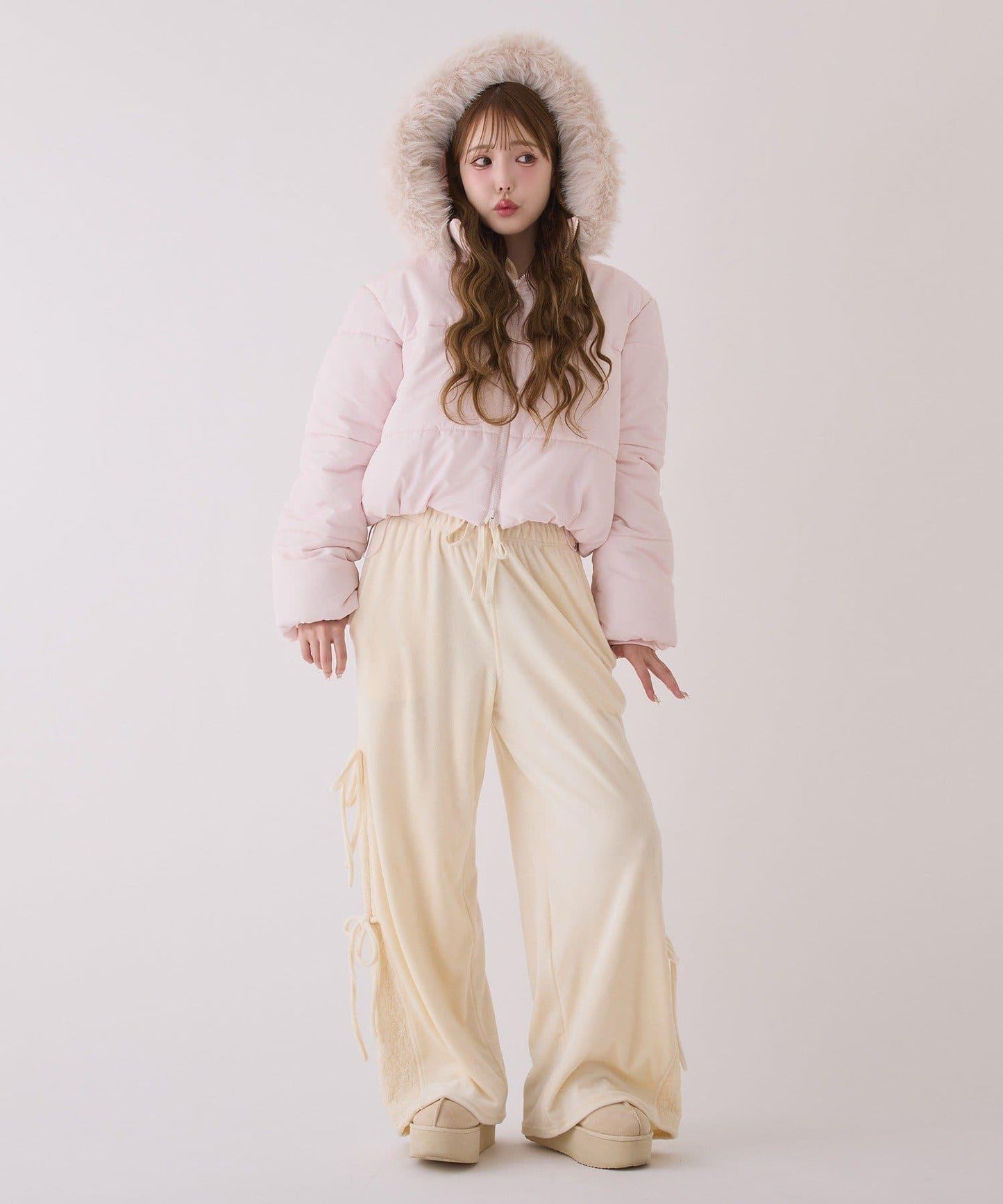 帶毛領短款仿羽絨服