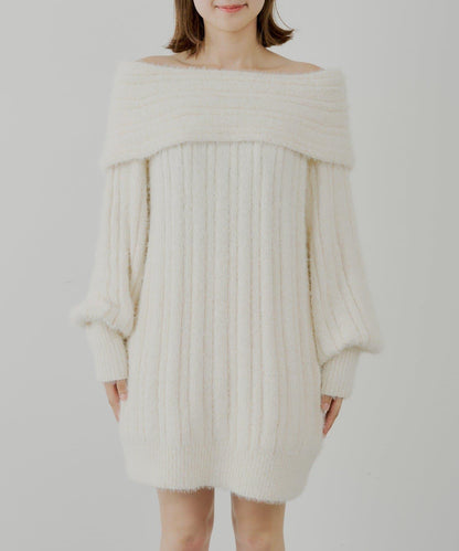 毛絨一字肩迷你連衣裙