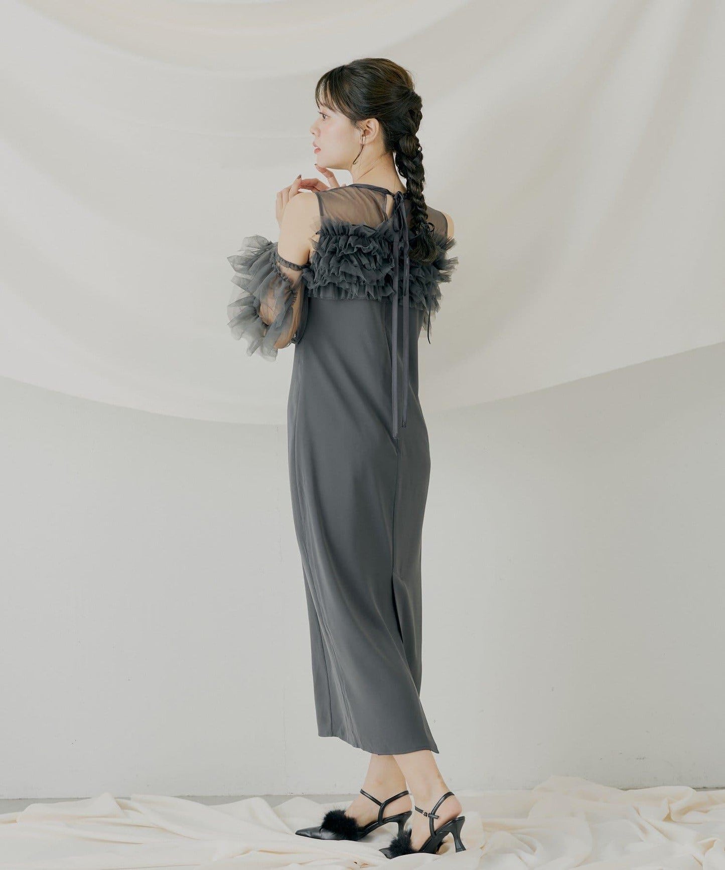 荷葉邊設計修身長款連衣裙【SALON by Chico】