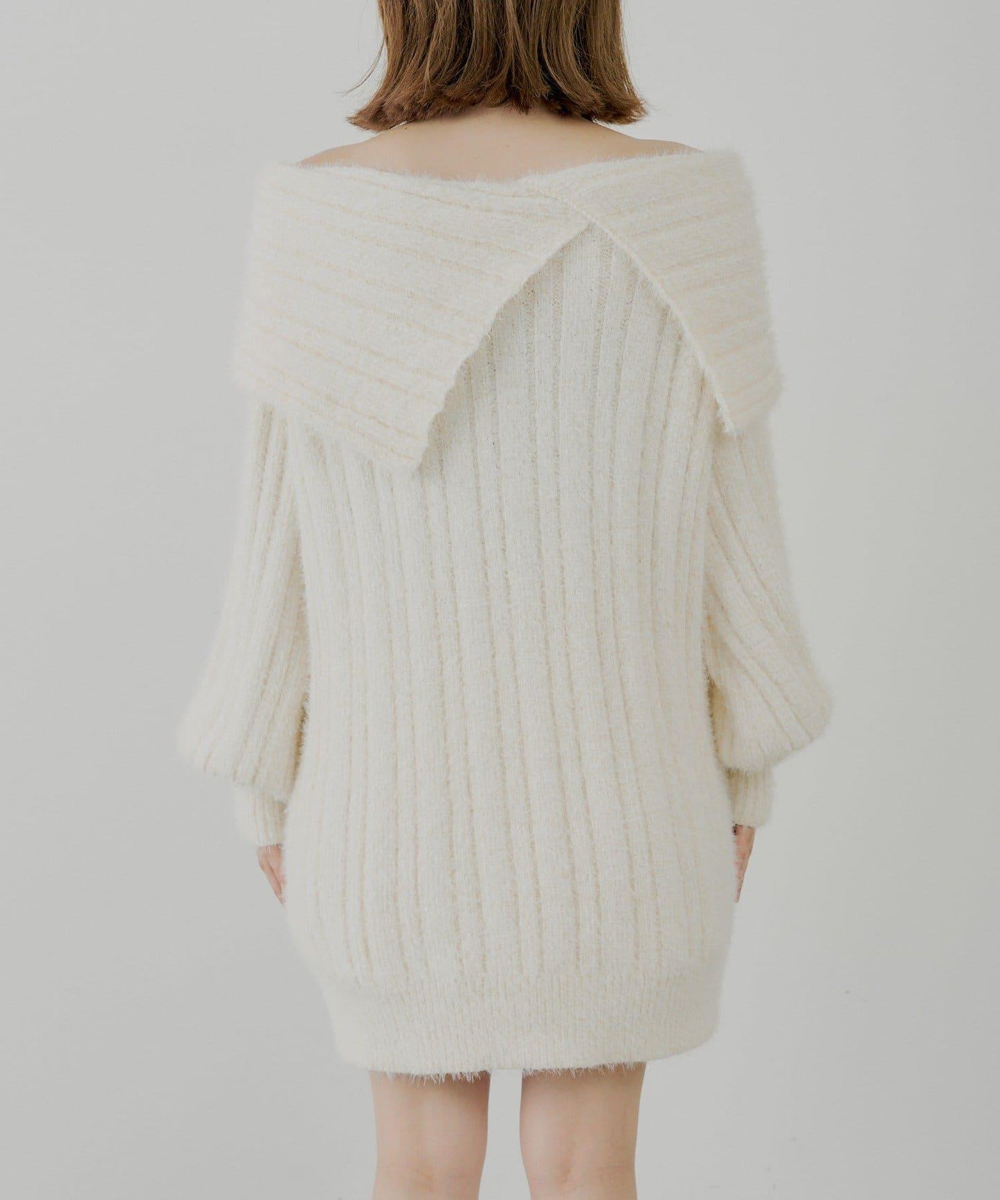 毛絨一字肩迷你連衣裙