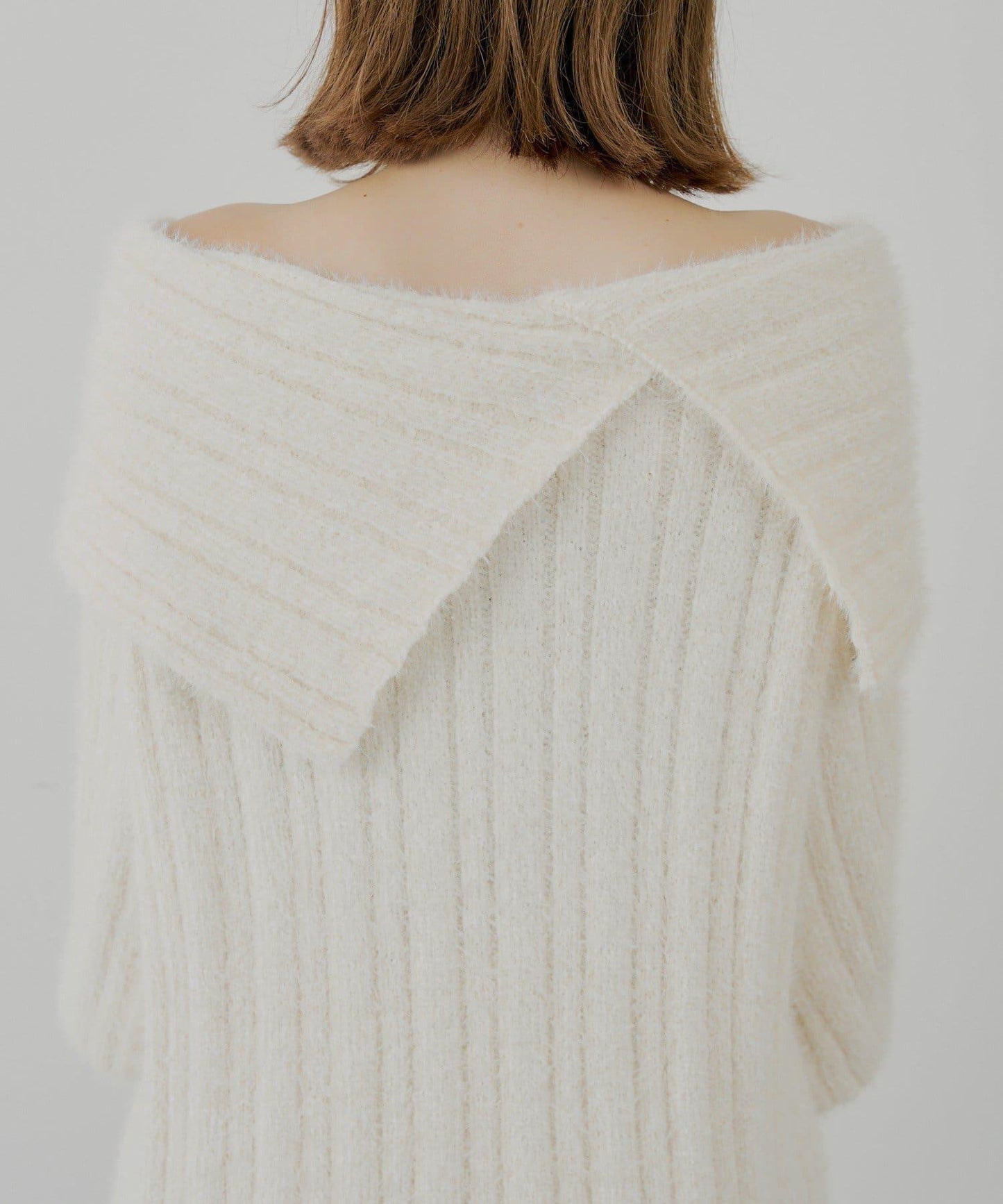 毛絨一字肩迷你連衣裙