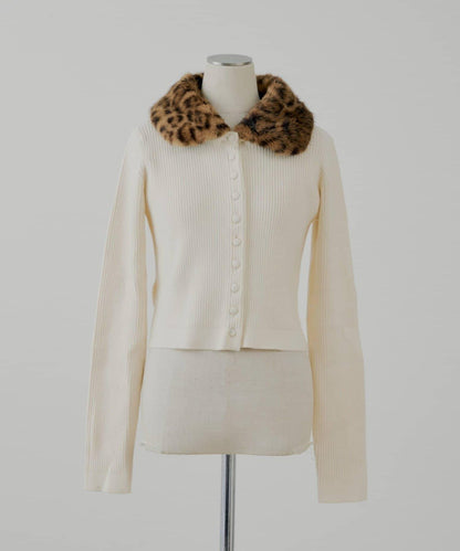 可拆卸毛領修身上衣【SALON by Chico】