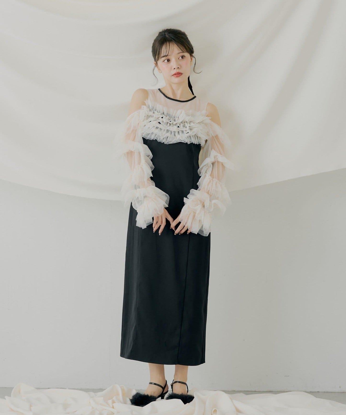 荷葉邊設計修身長款連衣裙【SALON by Chico】