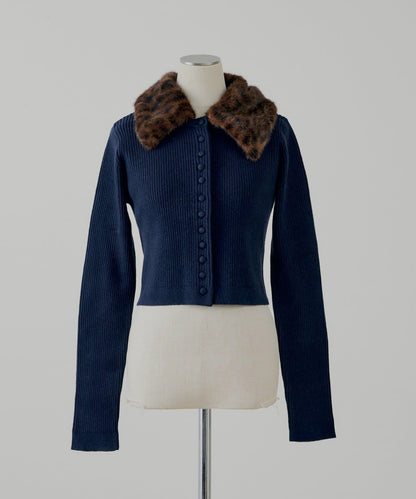 可拆卸毛領修身上衣【SALON by Chico】