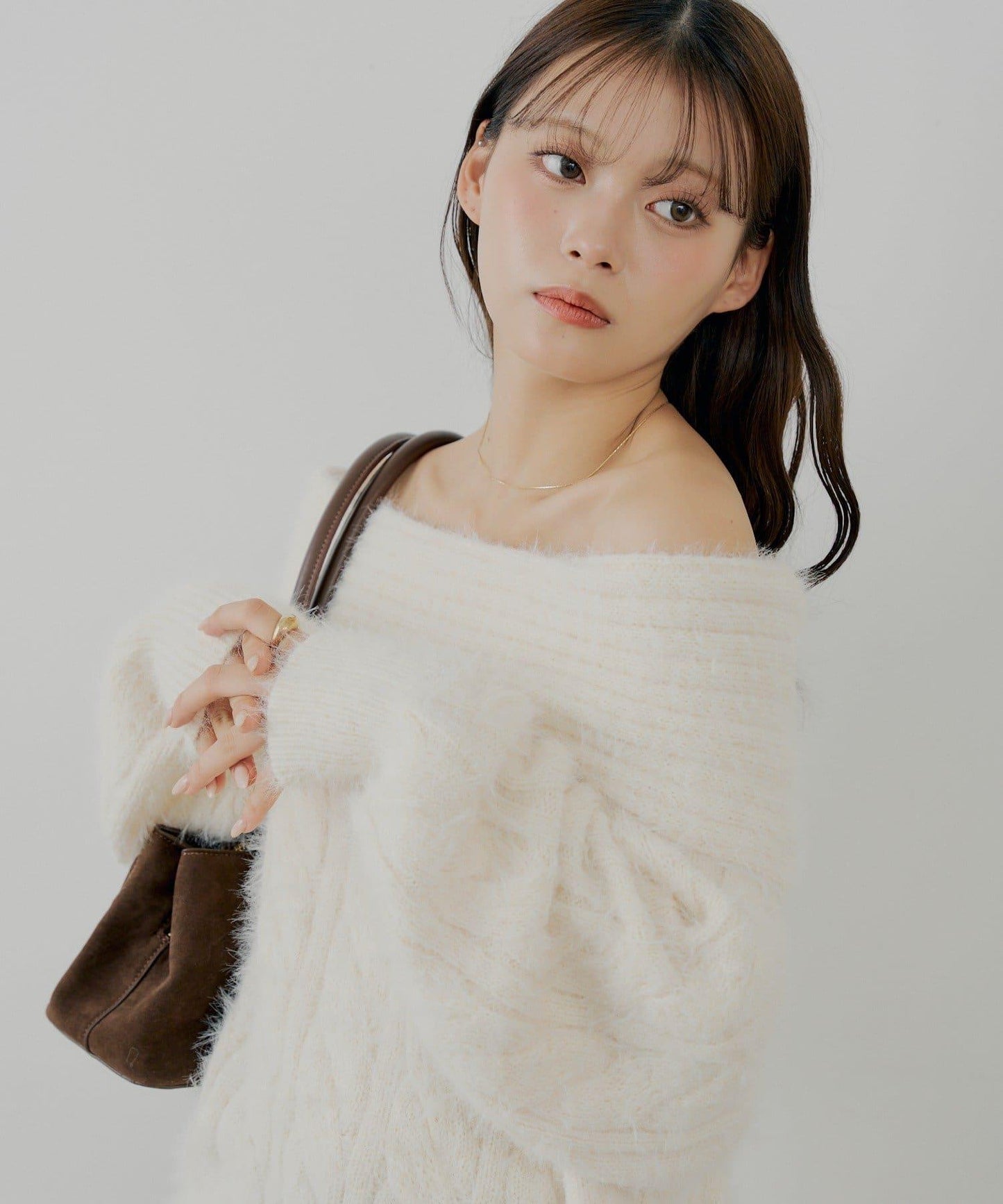 羅紋設計一字肩寬鬆針織衫