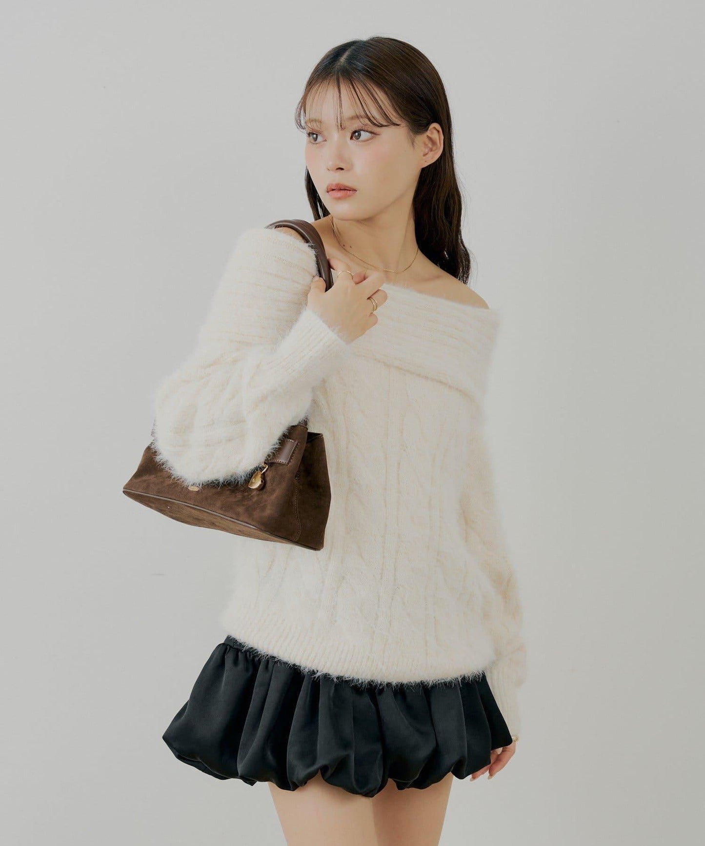 羅紋設計一字肩寬鬆針織衫