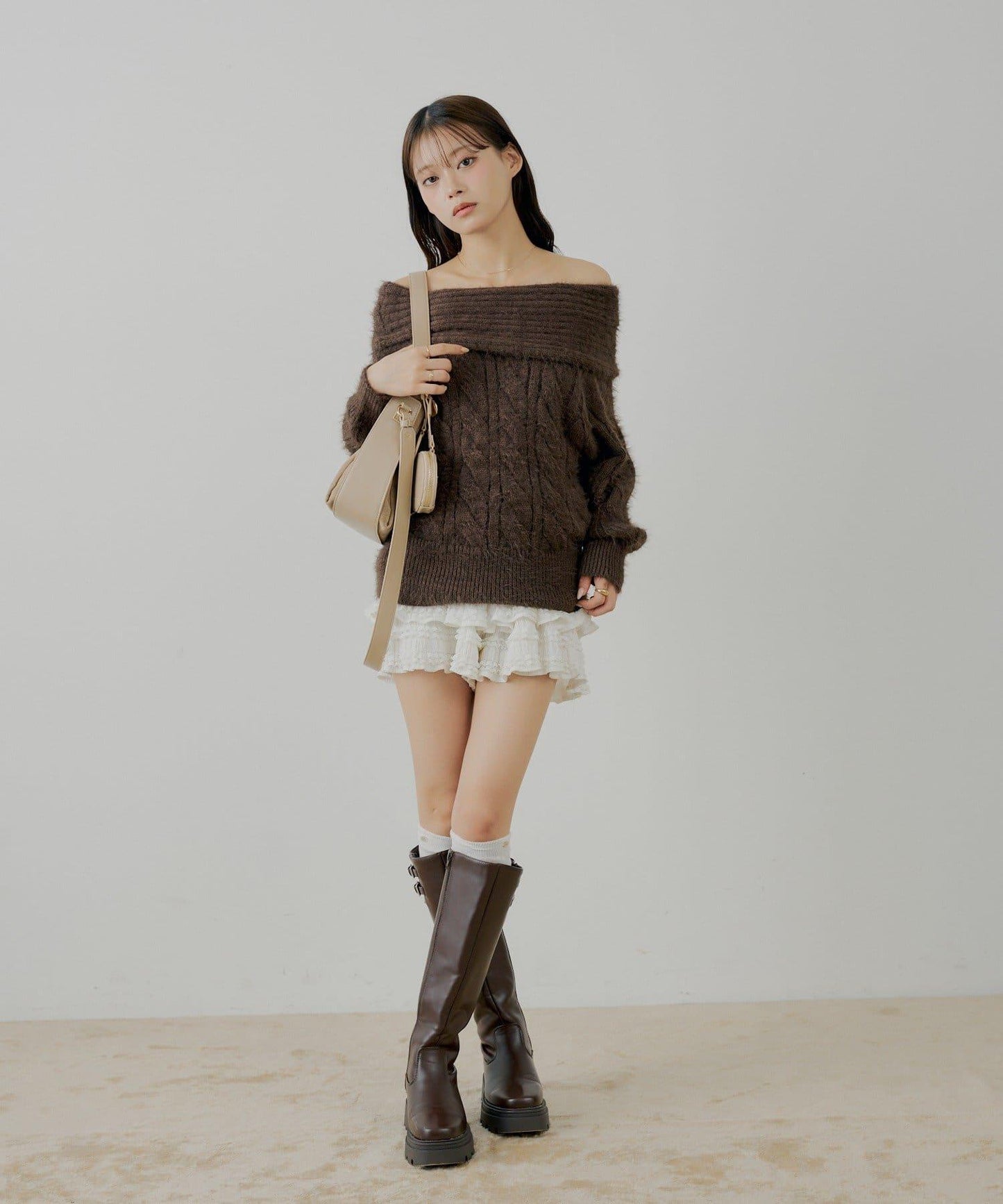 羅紋設計一字肩寬鬆針織衫