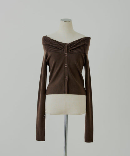 前扣露肩針織衫