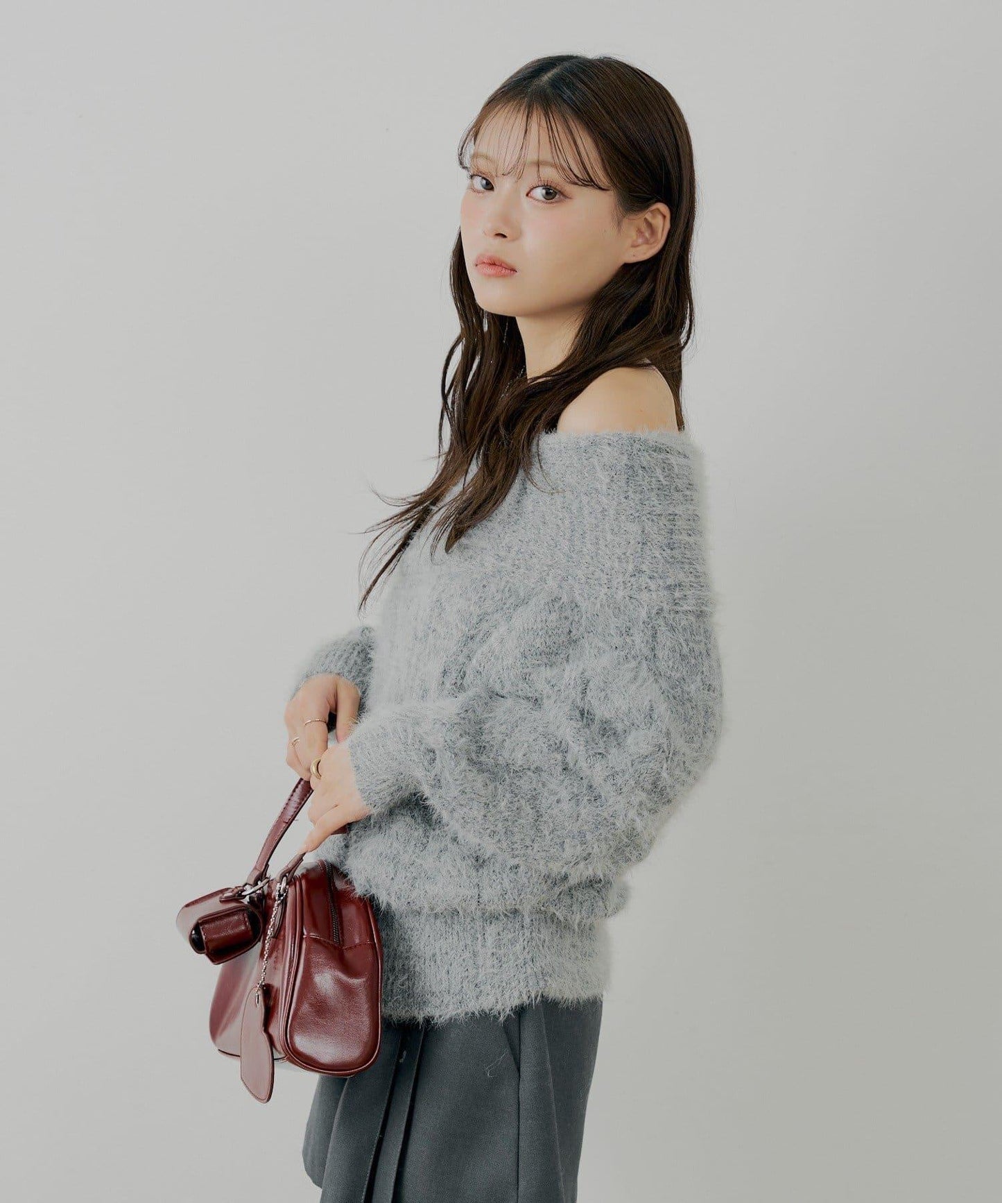 羅紋設計一字肩寬鬆針織衫