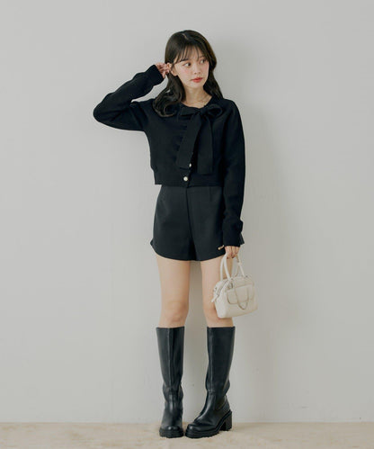 前繫帶珍珠荷葉邊上衣【SALON by Chico】