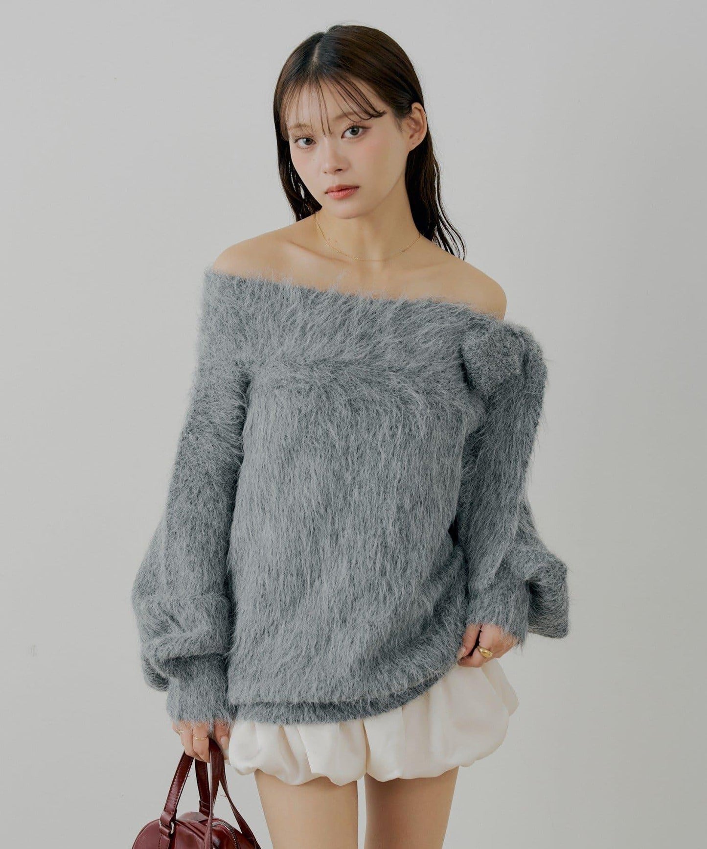 肩帶蝴蝶結露肩開衩一字領針織衫