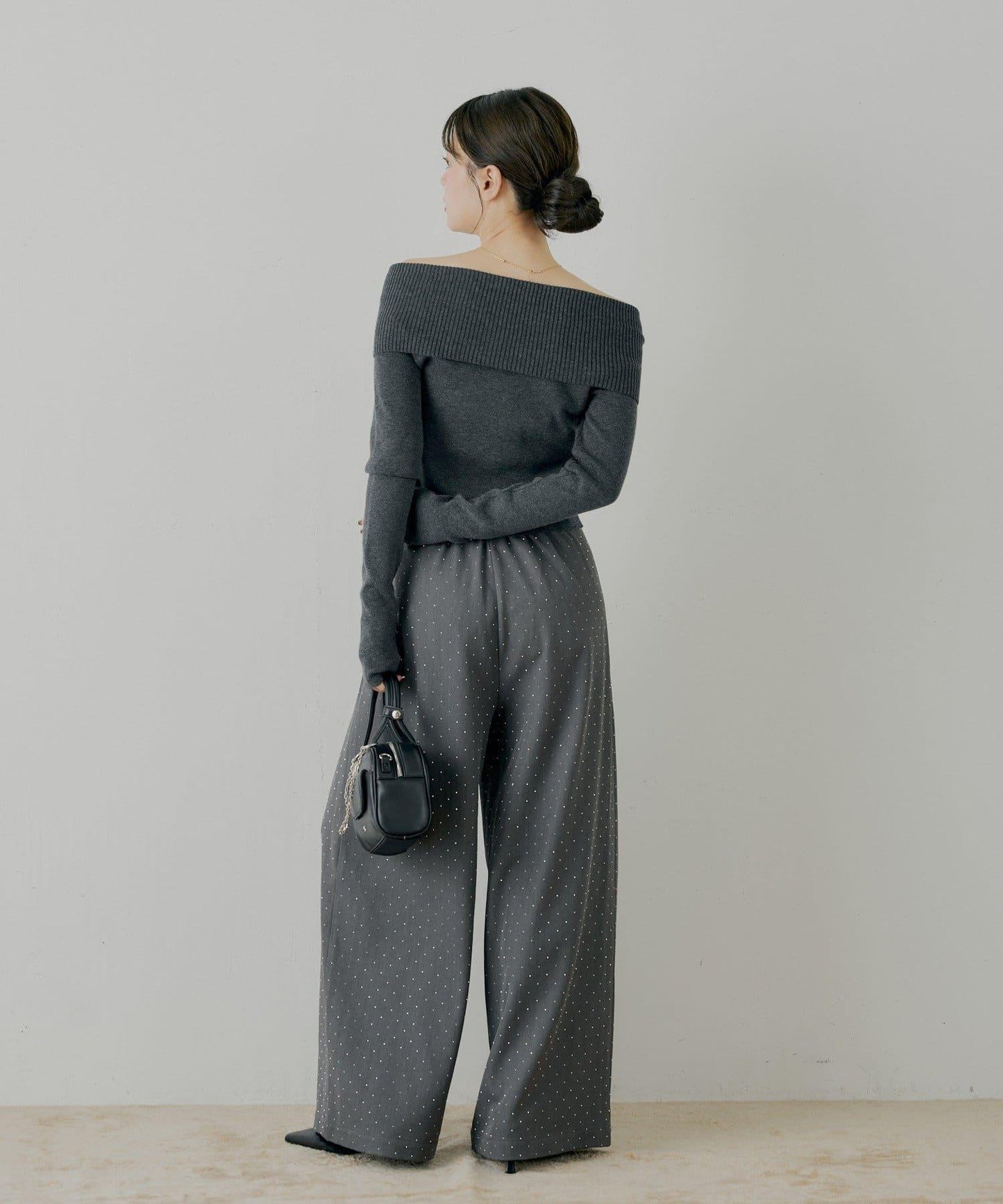 前扣露肩針織衫